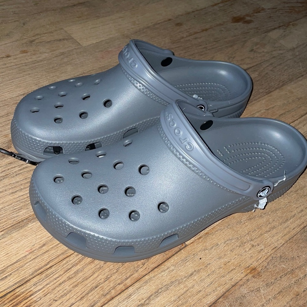 MENS SLATE GREY CROCS
